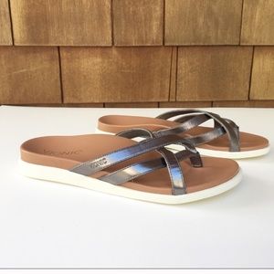 vionic daisy toe sandal